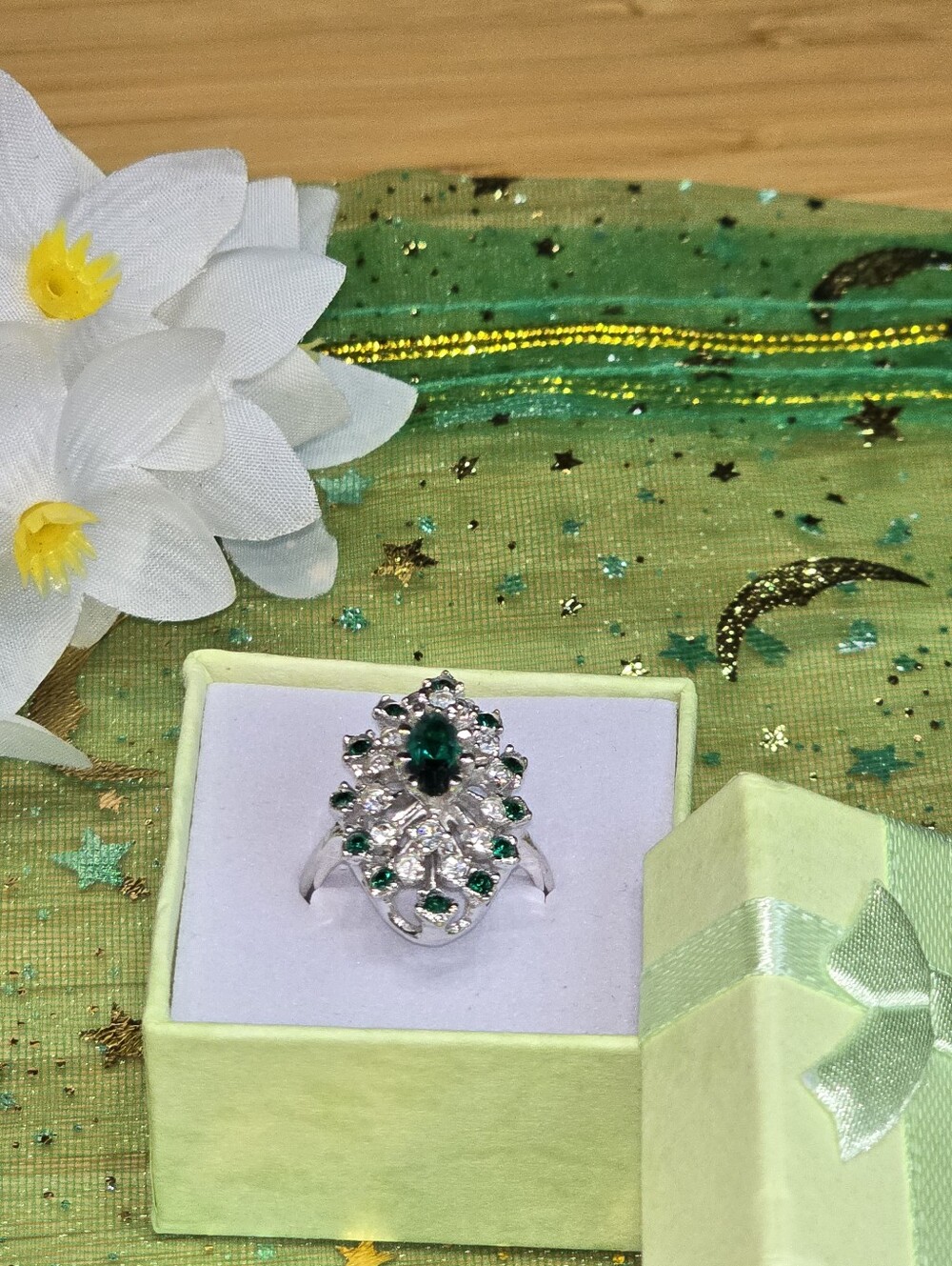 Emerald Green Tone Marquise Cluster Ring - Women Jewelry - Picture 11 of 12